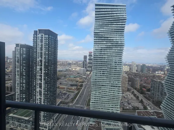 448 Burnhamthorpe Rd W, Mississauga, ON