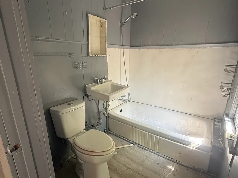 1344 E Condit St — Photo 10