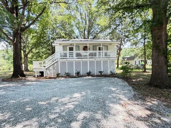 235 N Riverview Ln #B, Mountain View, AR 72560