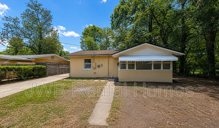 2817 Mars Ave — Photo 12