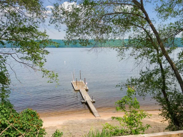 16855 21st St S, Lakeland, MN 55043