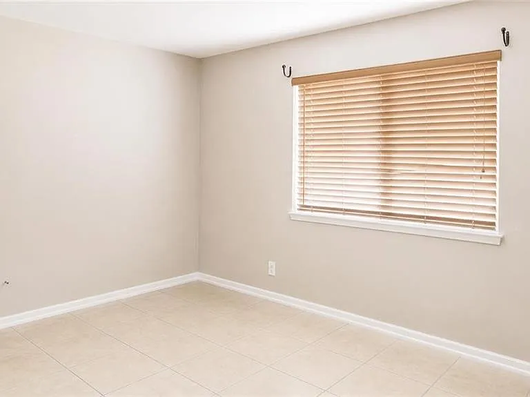 5410 16th Pl SW #B-1 — Photo 19