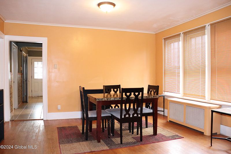 4th image of 1613 Woolsey Street