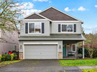 7250 NE Ashmont St, Hillsboro, OR 97124