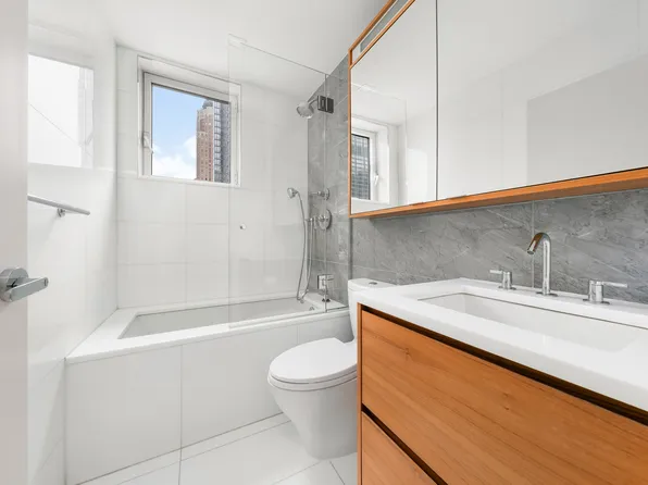 301 West 53rd Street image 7 of 7