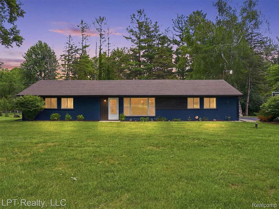 1st image of 3700 Napier Rd