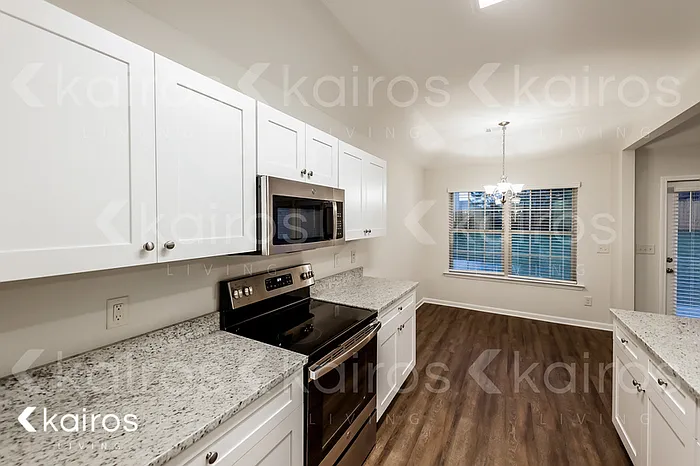 147 Nottingham Way — Photo 6