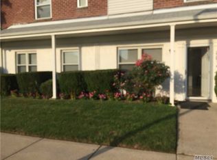 22903 69th Ave, Bayside, NY 11364