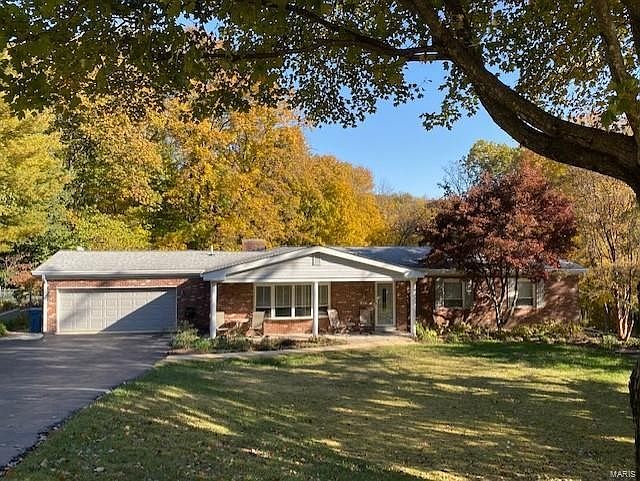 1st image of 37 Shady Valley Dr