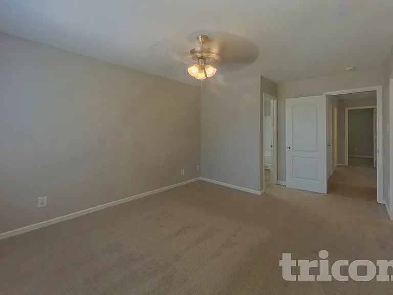 1117 Swearngan Ridge Ct — Photo 8