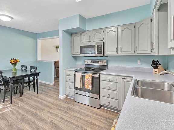 5th image of 424 Rockford Dr