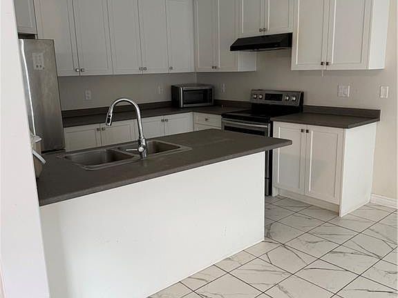 4th image of 122 Blacksmith Dr