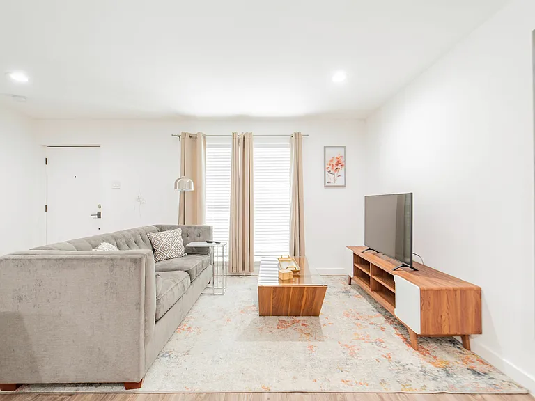 Perrin Flats at Bishop Ridge — Photo 1
