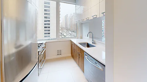 775 Columbus Ave #6F Photo 1