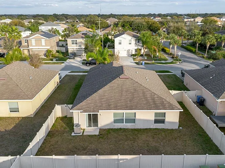 304 Cascade Bend Dr — Photo 25
