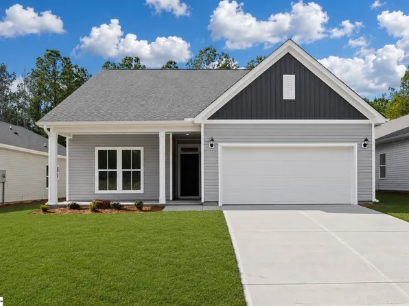 6 Torwood St, Fountain Inn, SC 29644