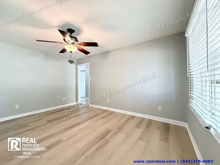 619 Midvale Dr — Photo 4