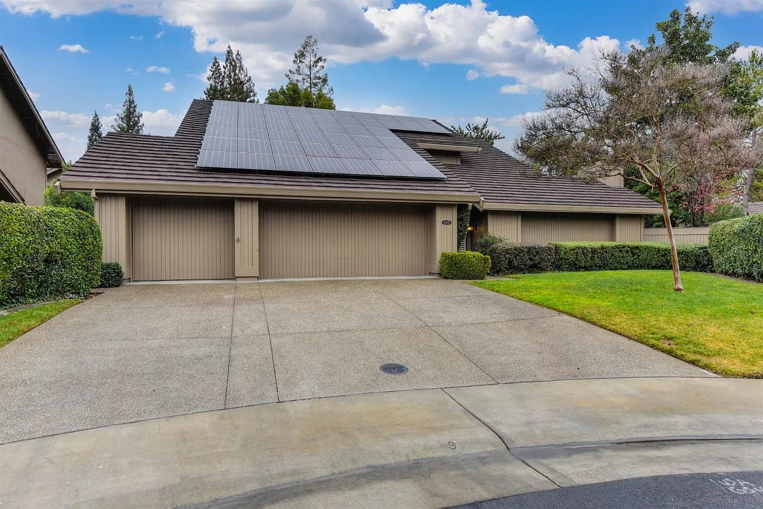 11475 Round House Ct photo 1