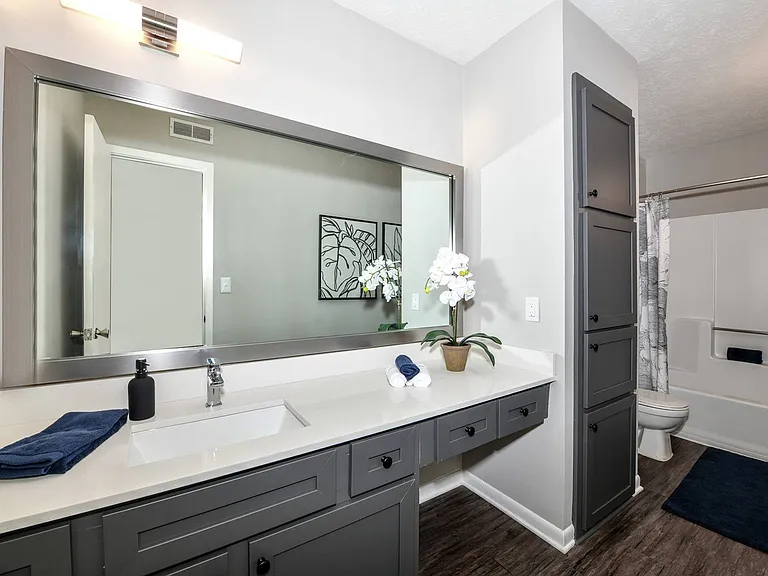 Avana Woods — Photo 11
