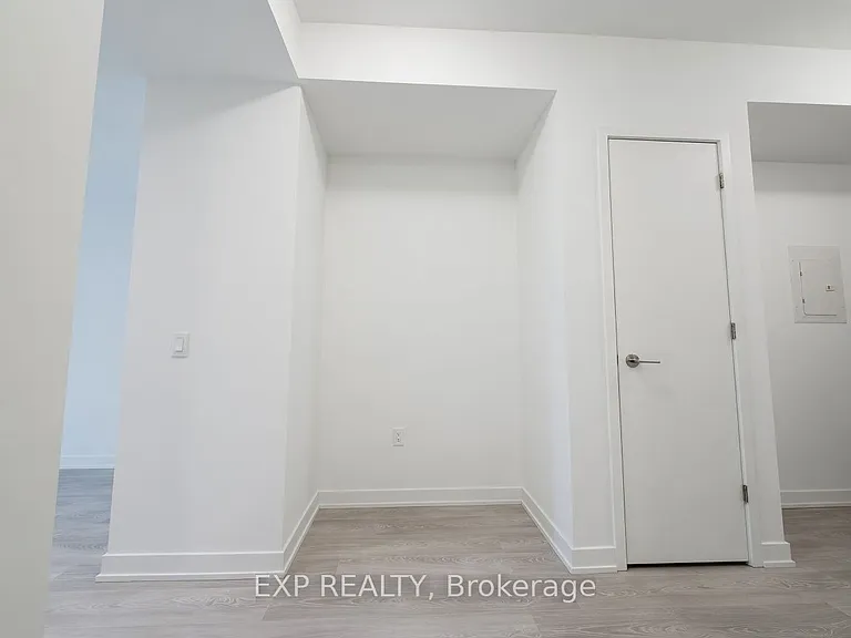 634 Church St #908 — Photo 4