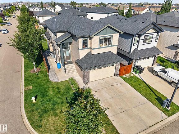 2nd image of 3685 Claxton Pl SW