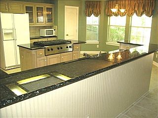 4th image of 1129 Charleston Ct