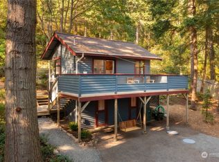 1141 Island Dr, Lummi Island, WA