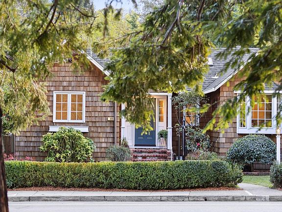 2nd image of 129 Bolinas Avenue