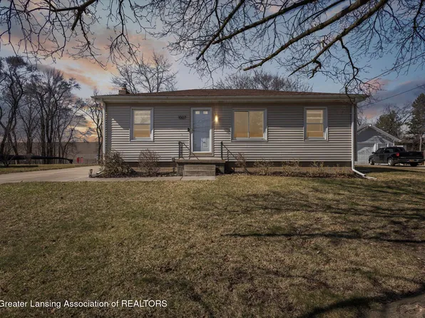 1007 Maycroft Rd, Lansing, MI 48917