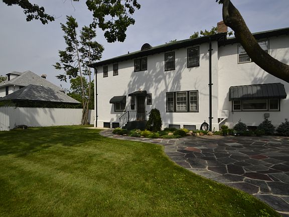 3rd image of 118 Magnolia Ave