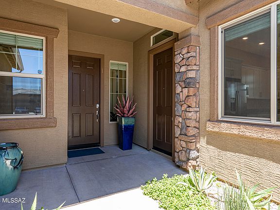 3rd image of 1608 W Niatross Pl