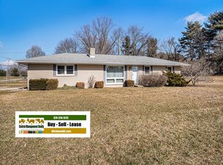 51998 Fir Rd, Granger, IN 46530