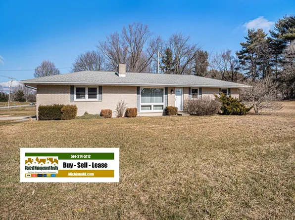 51998 Fir Rd, Granger, IN 46530