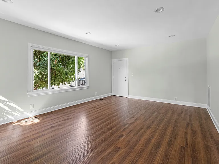 6320 Primrose Ave #6320 — Photo 28