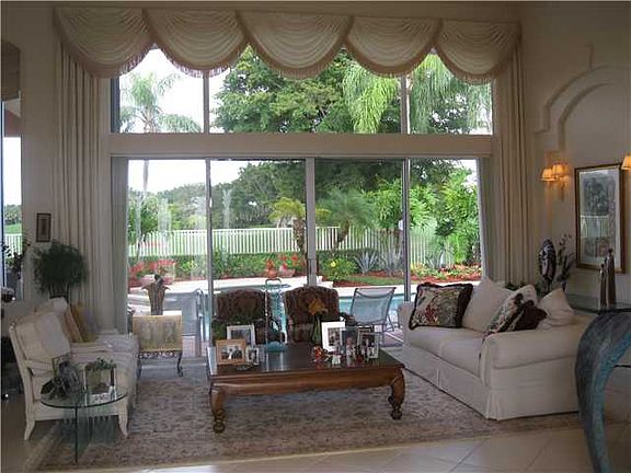 2nd image of 4762 Exeter Estate Ln
