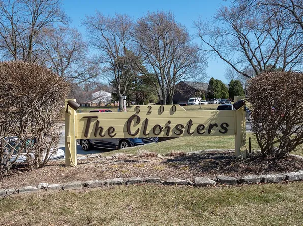 5200 South Tuckaway BOULEVARD #270D, Greenfield, WI 53221