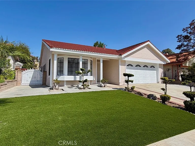65 Deer Creek Rd — Photo 2