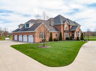 11150 E Cambridge Ln, Effingham, IL 62401