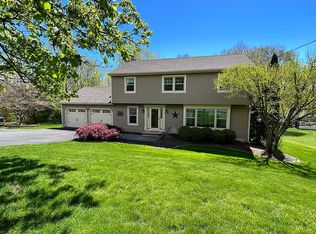 1895 Cutspring Rd, Stratford, CT 06614