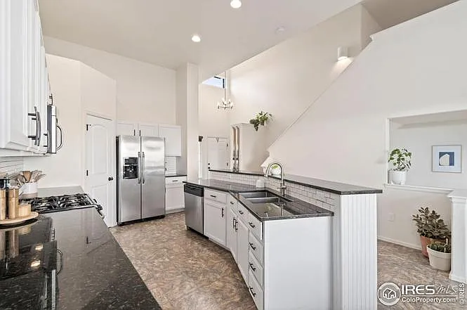 2503 Sunbury Ln — Photo 8