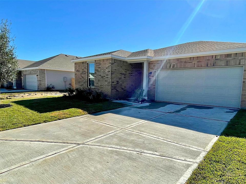 1st image of 9695 Caney Trails Rd