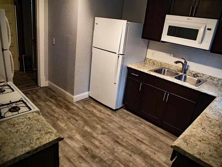 1212 Como Ave SE #3 — Photo 2
