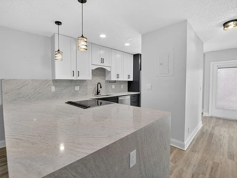 2401 Del Aire Blvd #101 — Photo 18