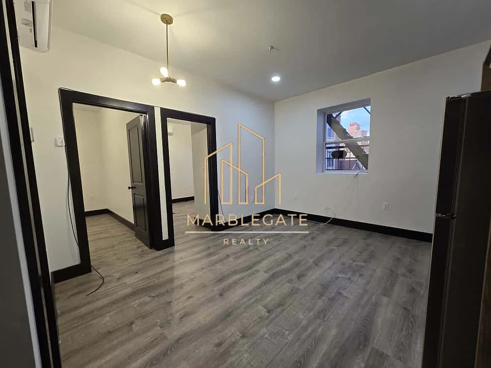 2 bed, 850 sqft, $2,000 — Photo 3