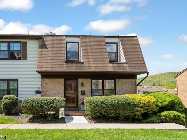 156 Cynthia Dr, Mansfield Twp., NJ 07840