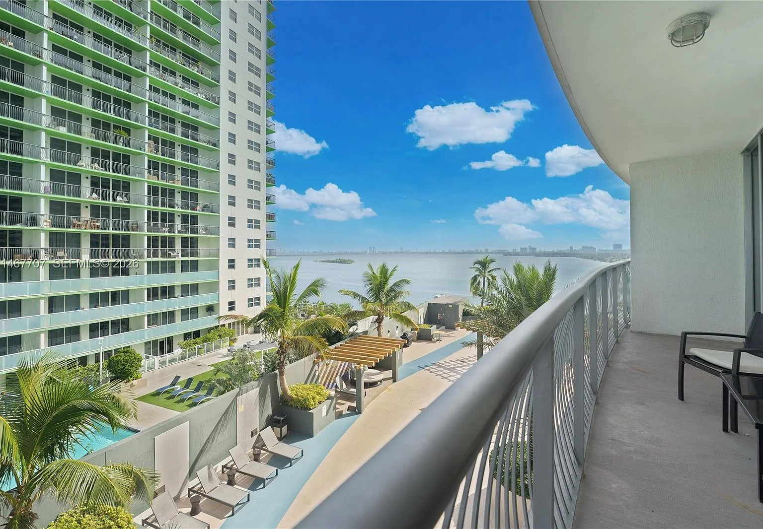 Opera Tower Condo — Photo 1