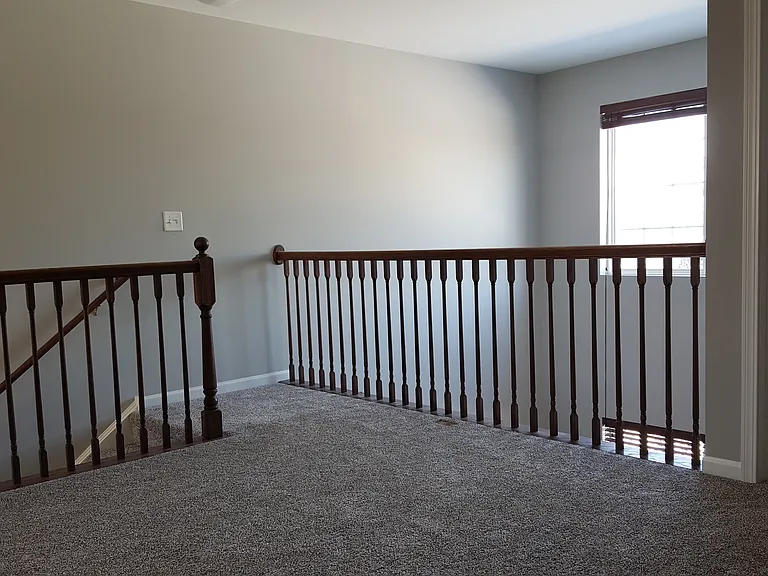 558 Gunnison Ct — Photo 17