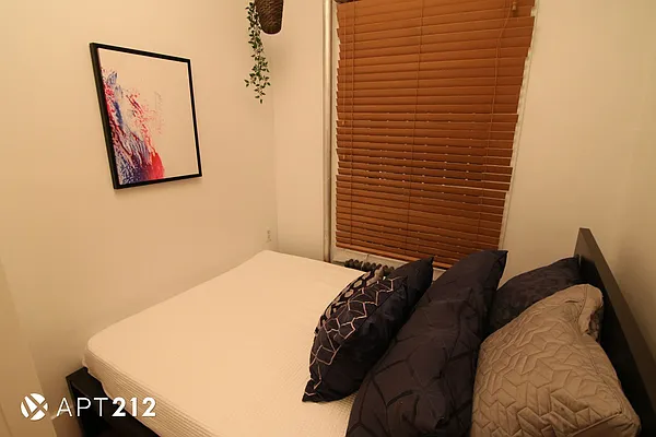 Rented by APT212 INC | media 12