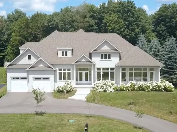 1507 Kodiak St, Pickering, ON L1Y 1A8