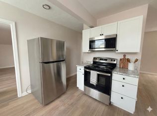 Shippee, West Warwick, RI 02893